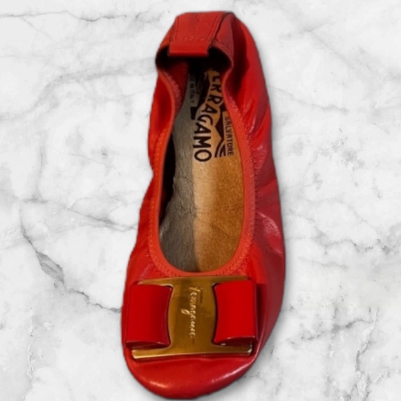 **AMPUTEE ONE SHOE ONLY Salvatore Ferragamo Leather ballet flats LEFT FOOT ONLY - Picture 1 of 10